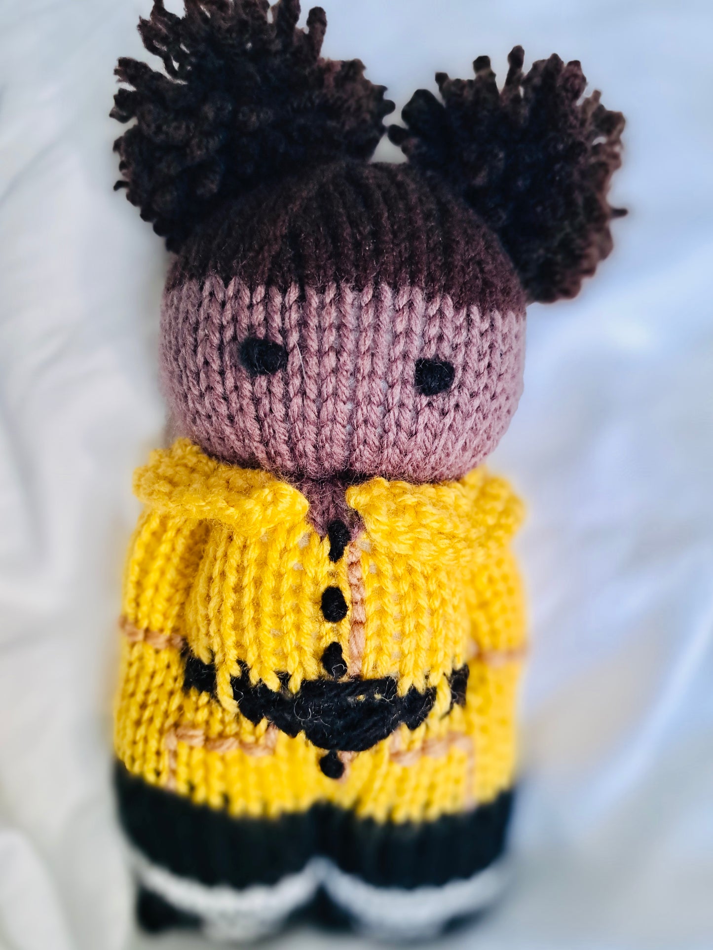 Black knit doll - Adventure girl